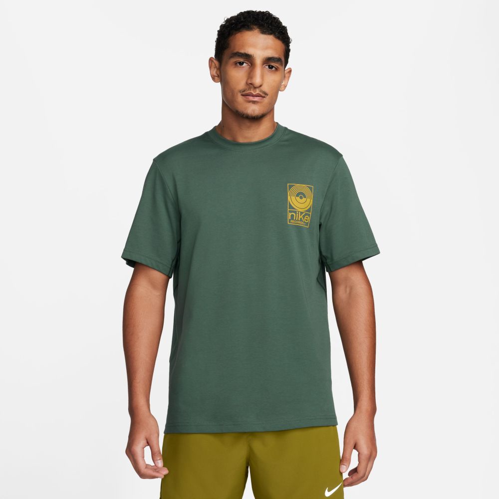 Nike M Nk Df S72 Primary Ss Top Camiseta Manga Corta verde de hombre para entrenamiento