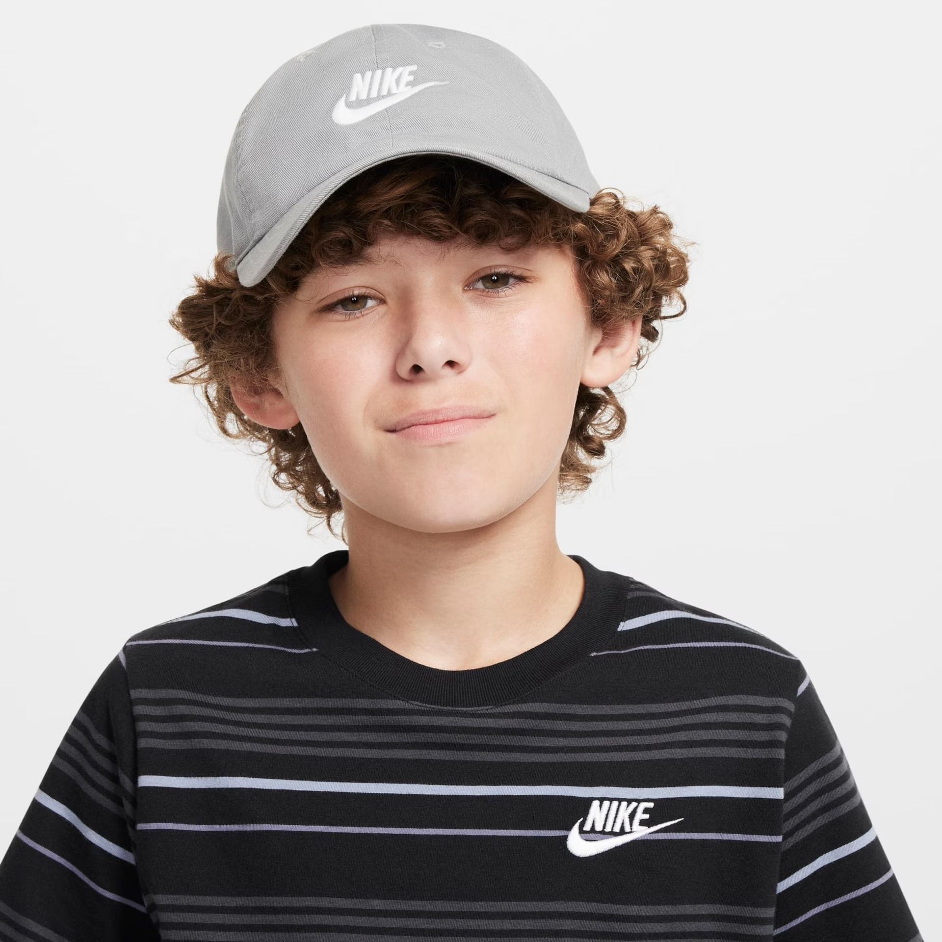 Gorra Nike Niño Club FB5063-073