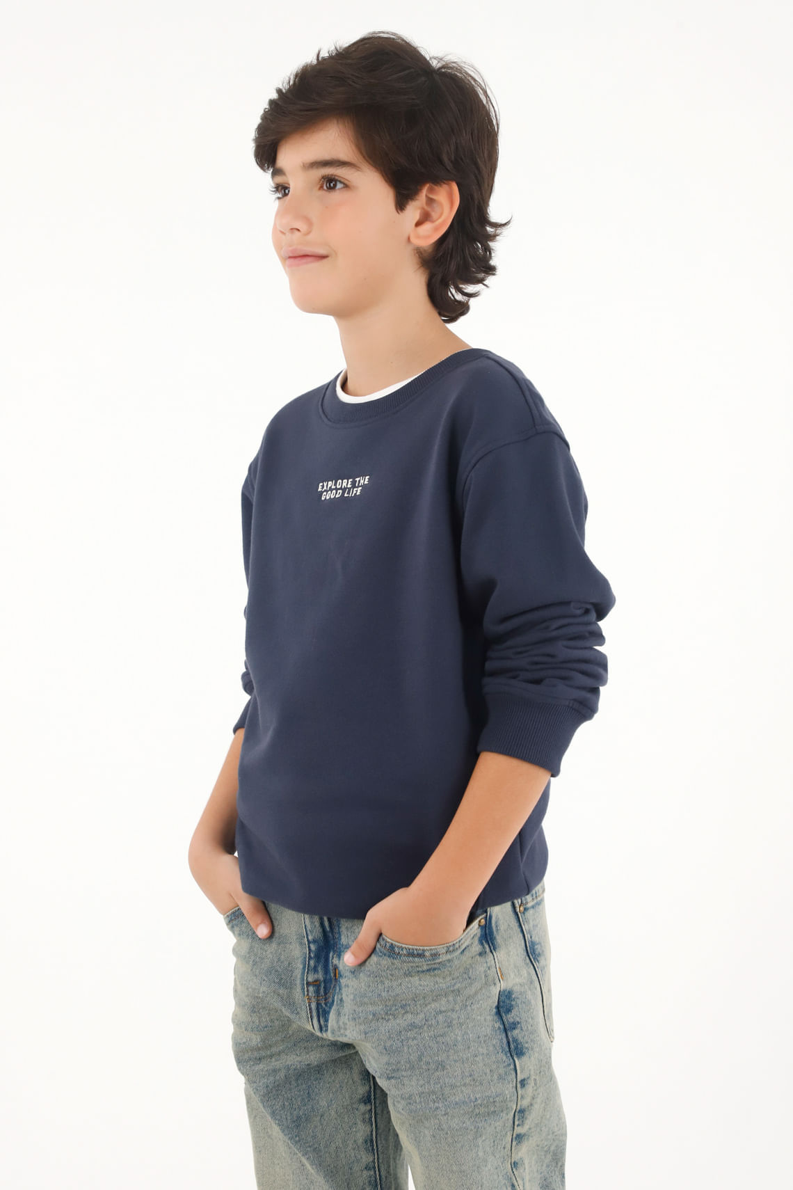 Buzo con bordado frontal y estampado en espalda azul para niño