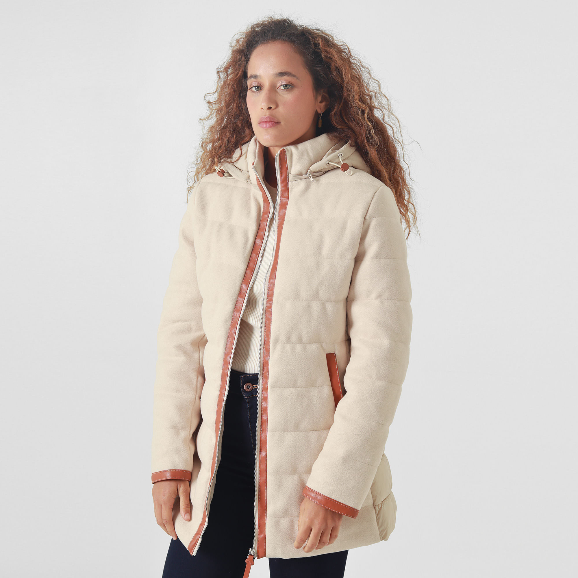 Chaqueta Cuello Alto Manga Larga