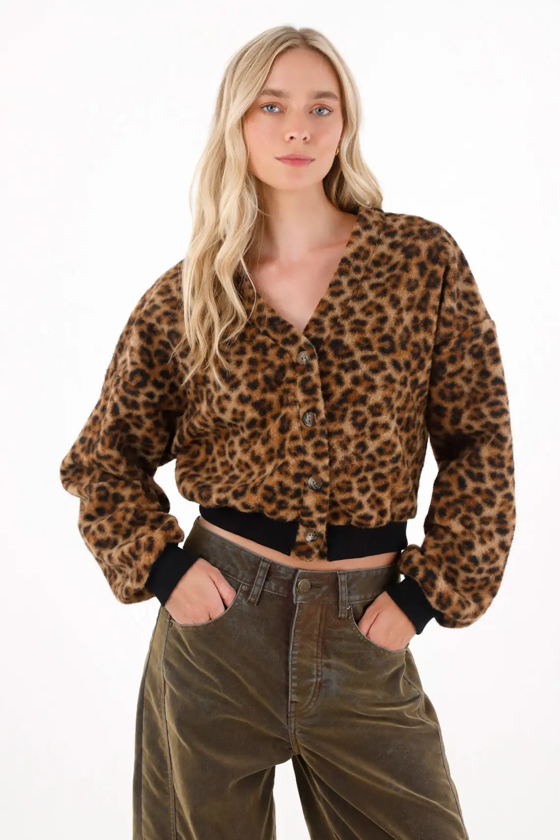 Buzo afelpado en animal print para mujer
