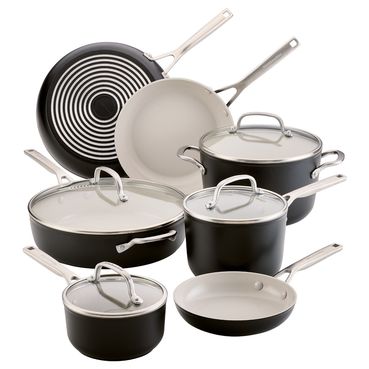 Juego de Ollas 11 pzs. Anodizado Duro, antiadh cerámico. Inducción, color Negro, KitchenAid.